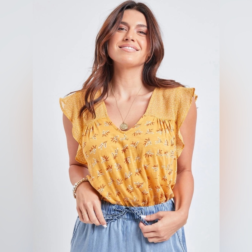 Lucky Brand Ruffle Shoulder V neck Top Yellow Print Size S